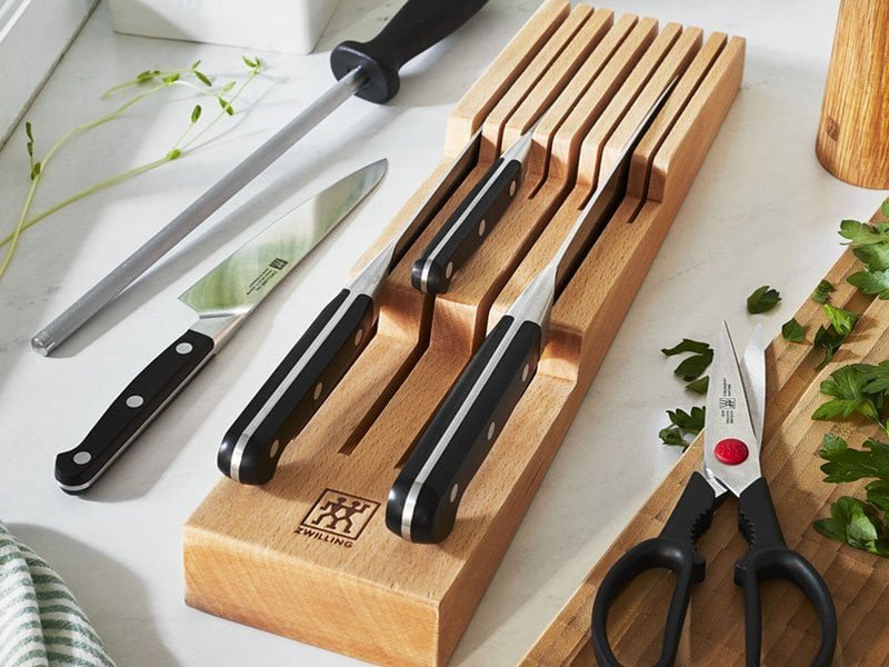 A Zwilling Pro in drawer knife set.